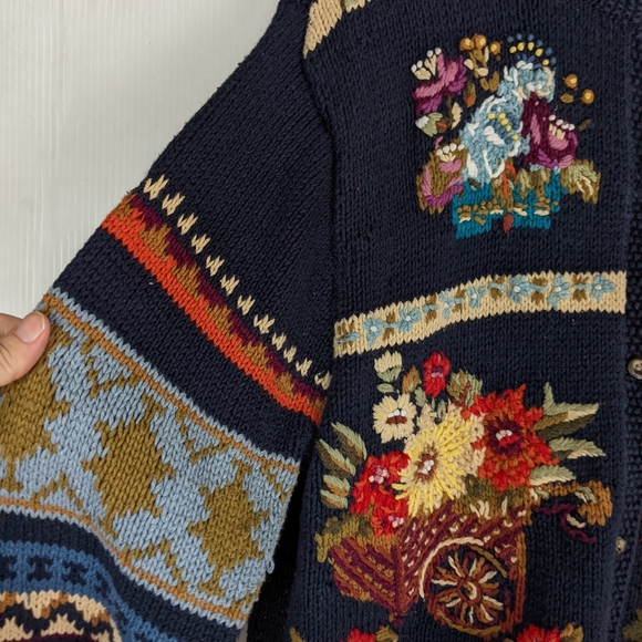 VINTAGE crewel knit colorful flowers granny cardigan sweater - Picture 8 of 8